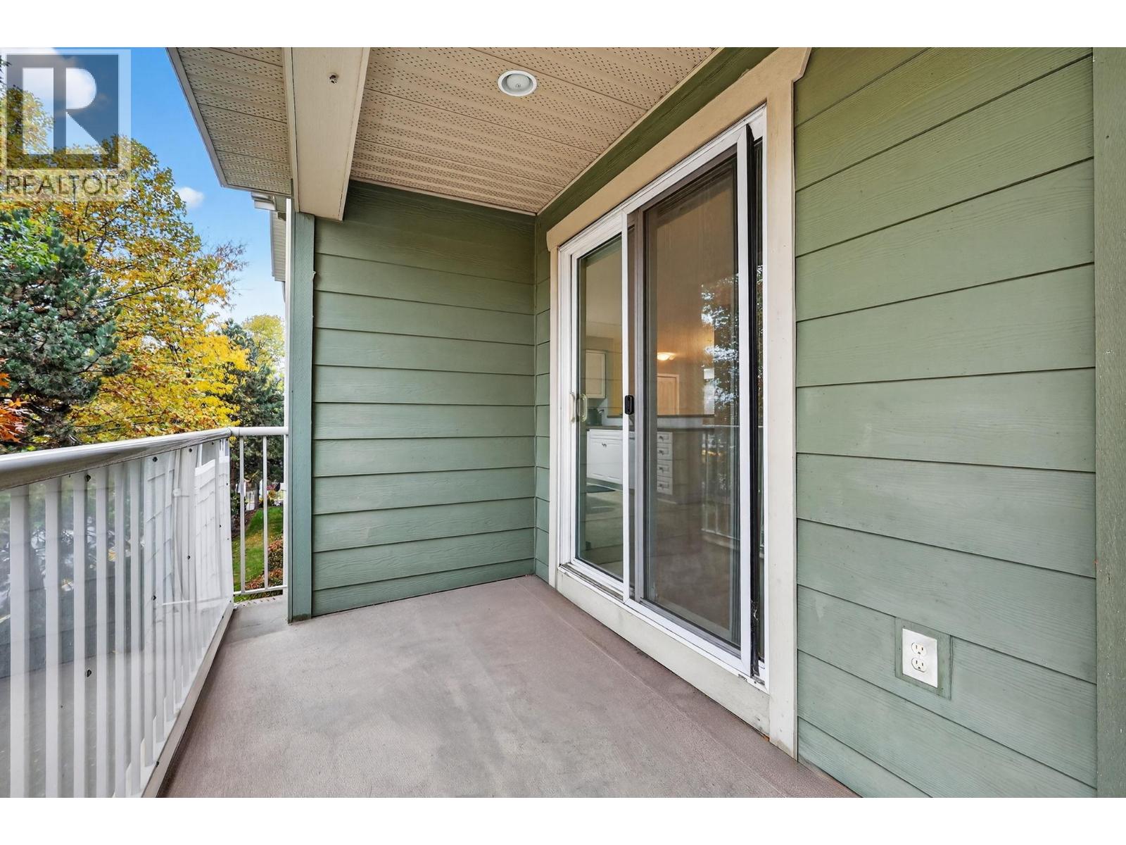 306 686 Lequime Road, Kelowna