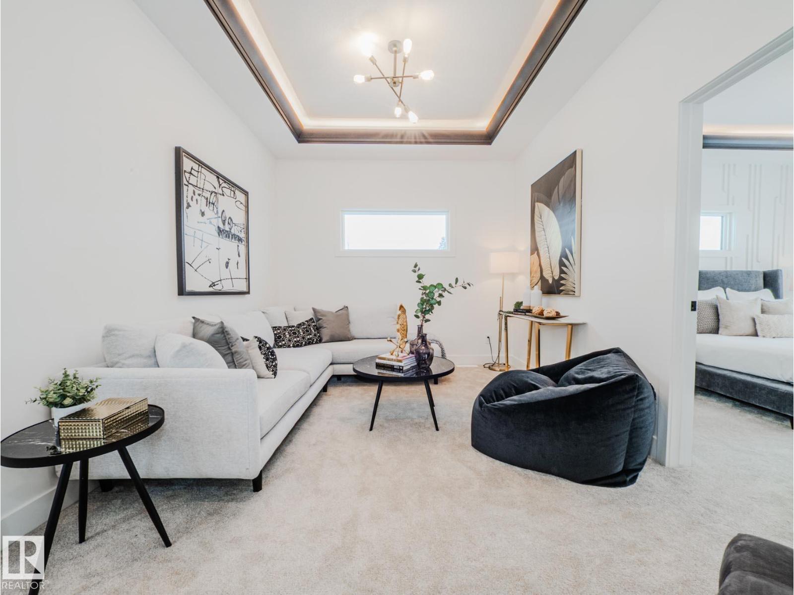 7607 98 AV NW, Edmonton