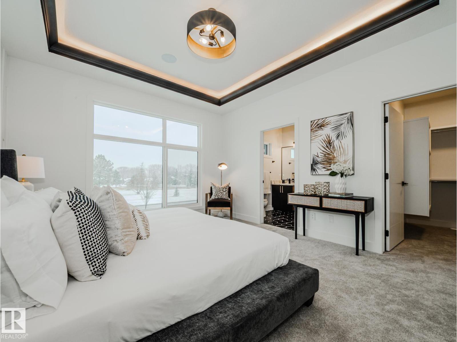 7607 98 AV NW, Edmonton