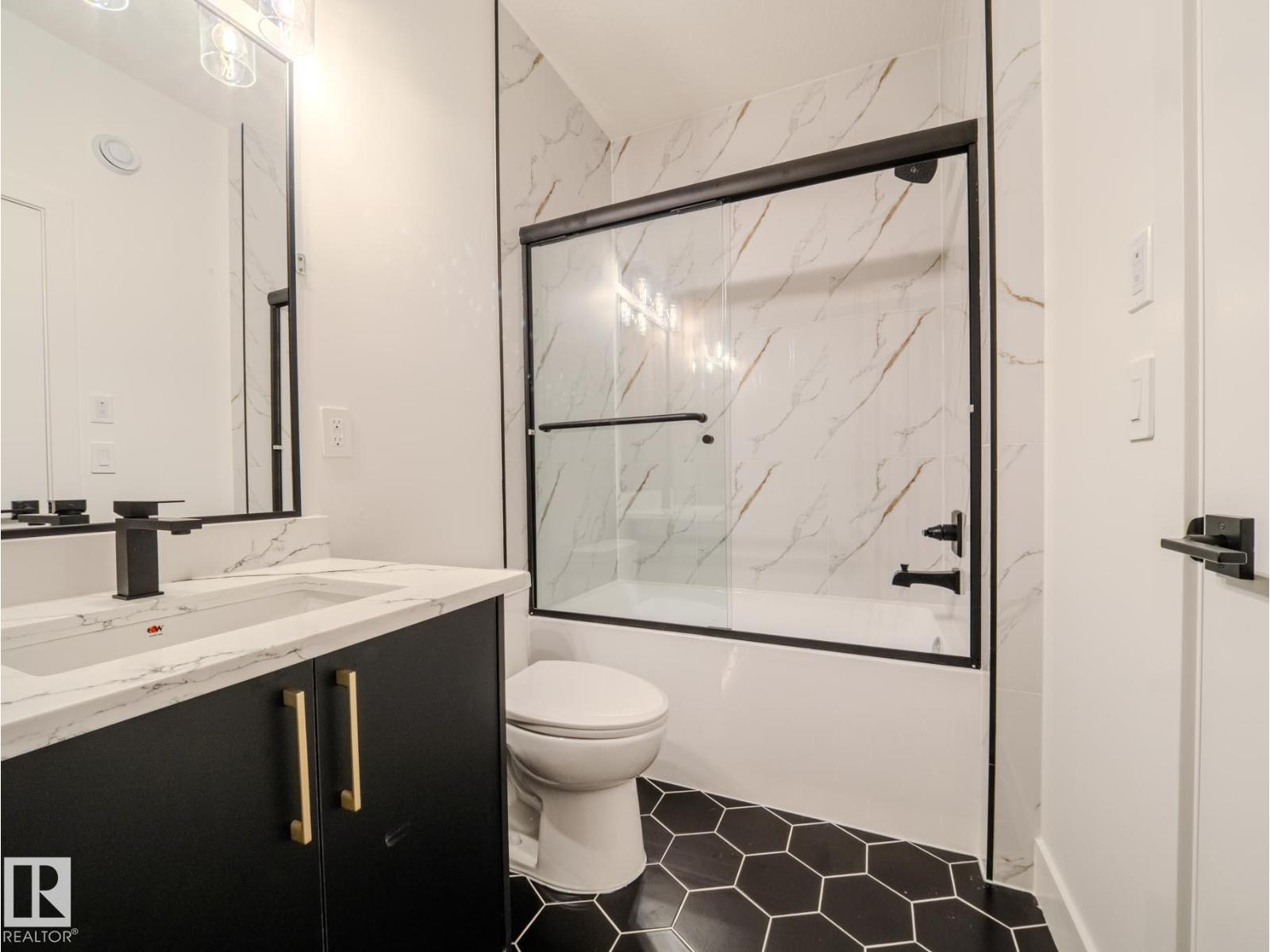 7607 98 AV NW, Edmonton