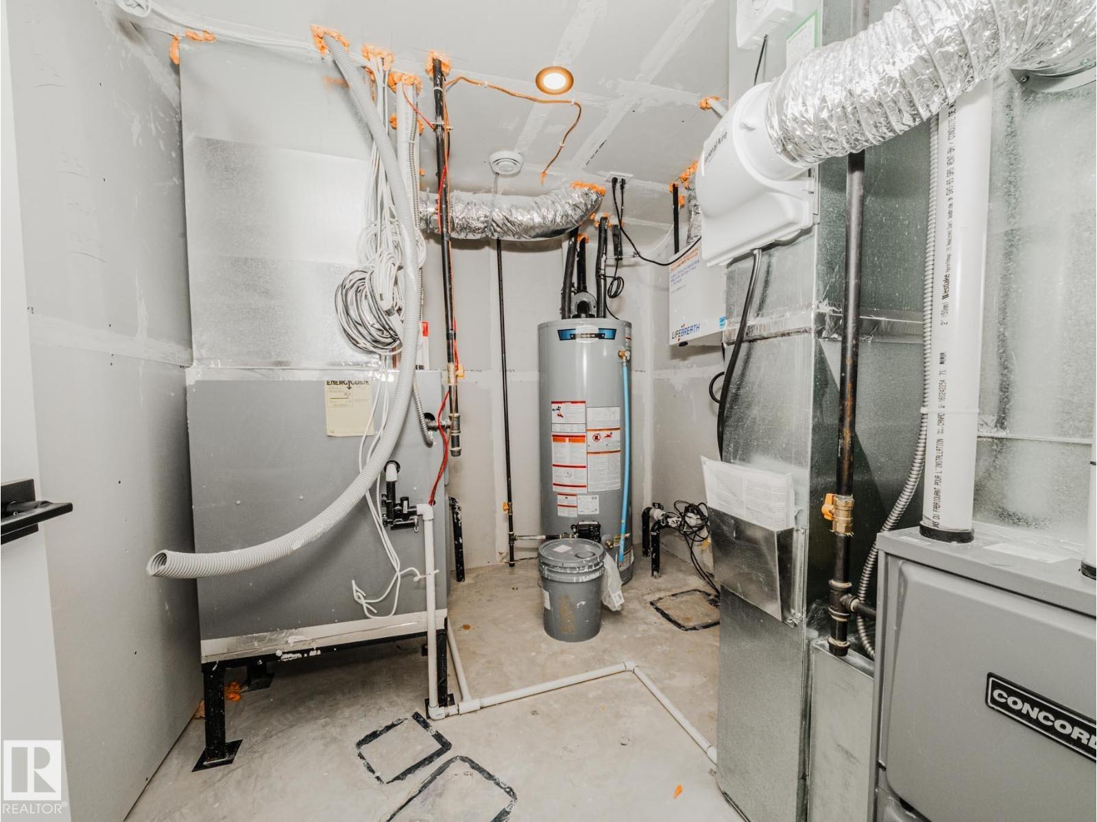 7607 98 AV NW, Edmonton