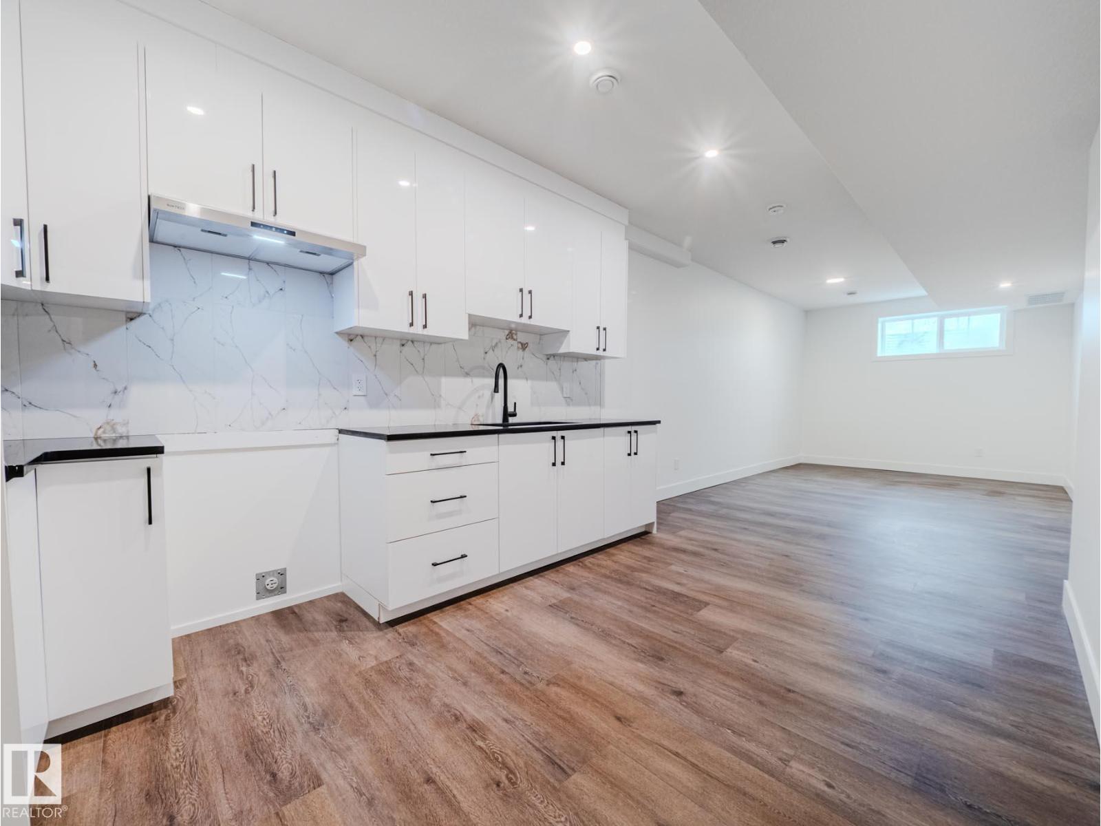 7607 98 AV NW, Edmonton