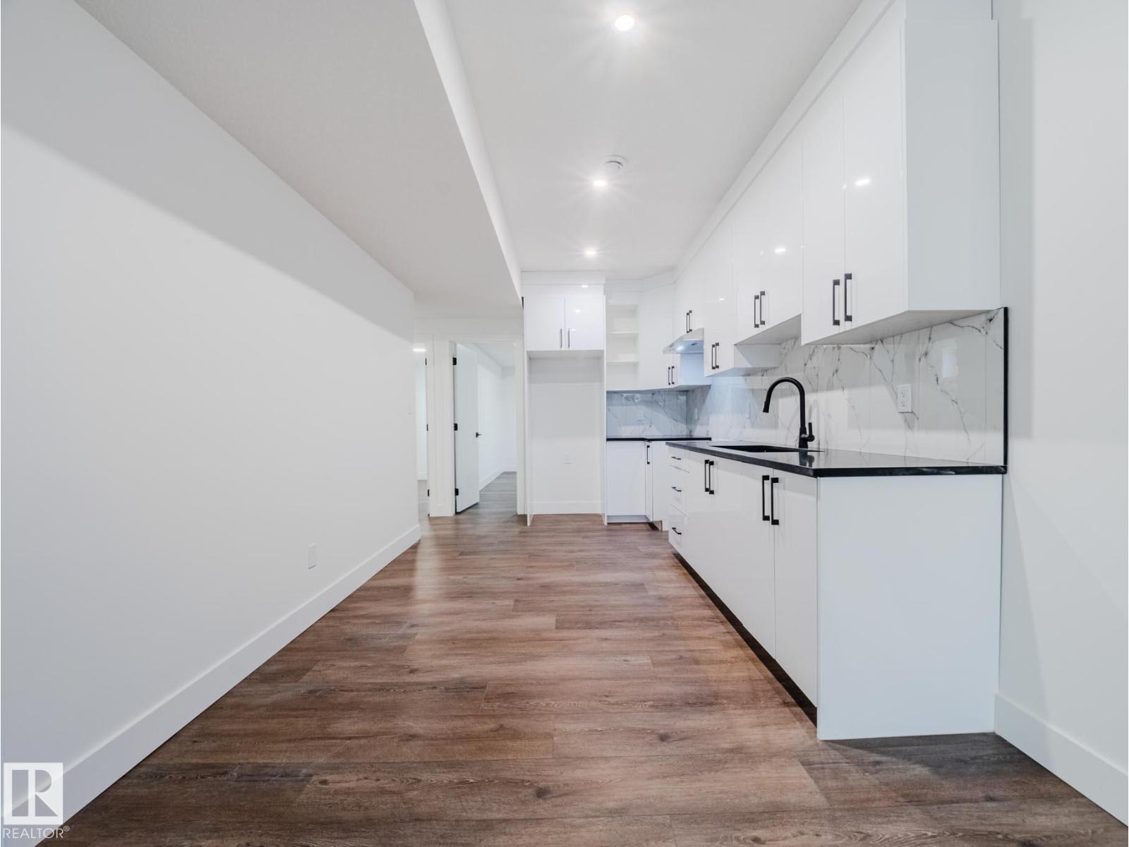 7607 98 AV NW, Edmonton