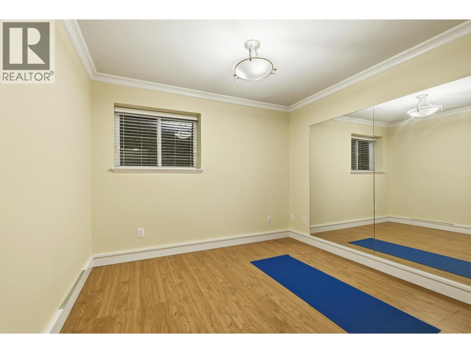 1017 CANYON BOULEVARD, North Vancouver