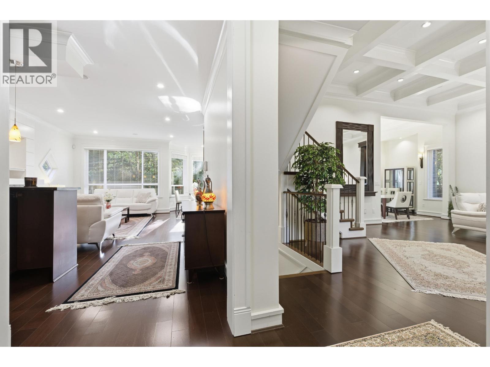 1017 CANYON BOULEVARD, North Vancouver