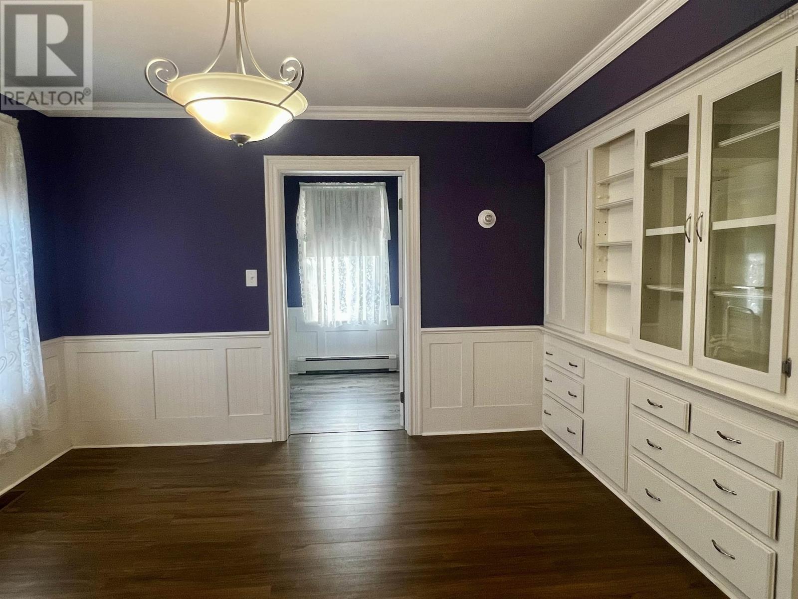 Property 13 of 43 of 1948 Dufferin Street