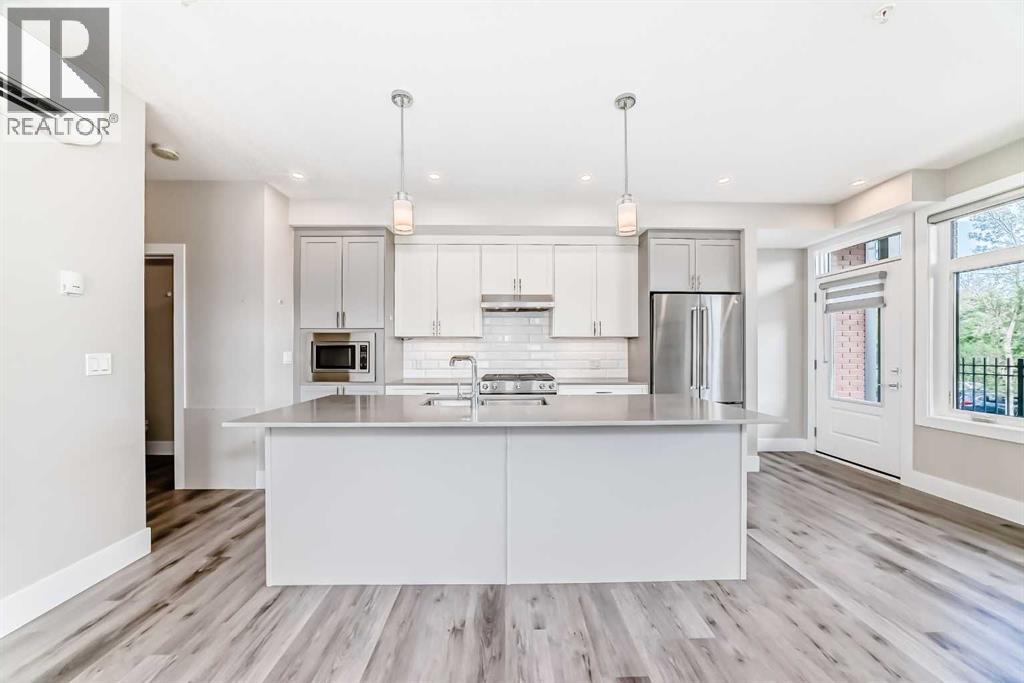 Single Family House Multi-level for Sale in    Avenue SW Scarboro Calgary 