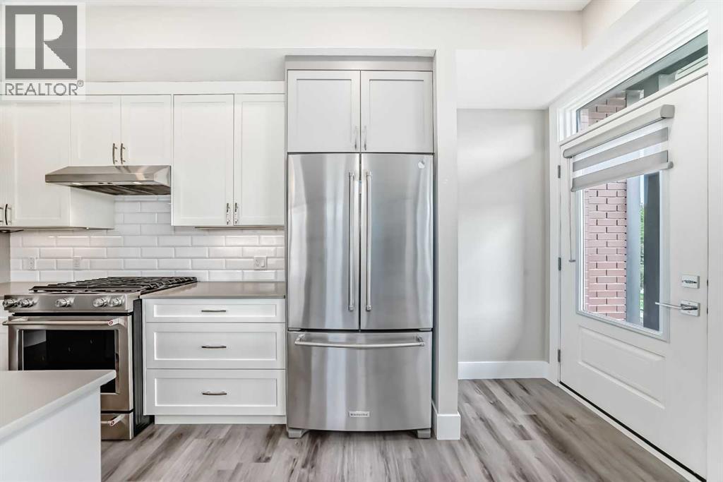 Single Family House Multi-level for Sale in    Avenue SW Scarboro Calgary 