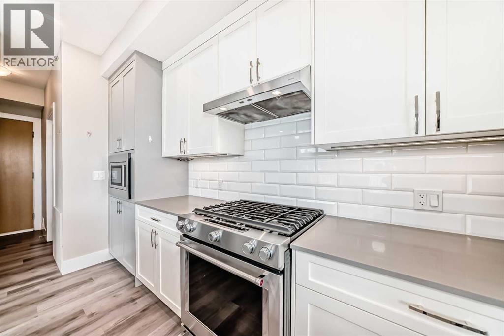 Single Family House Multi-level for Sale in    Avenue SW Scarboro Calgary 