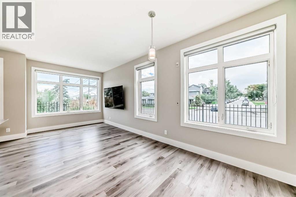 Single Family House Multi-level for Sale in    Avenue SW Scarboro Calgary 