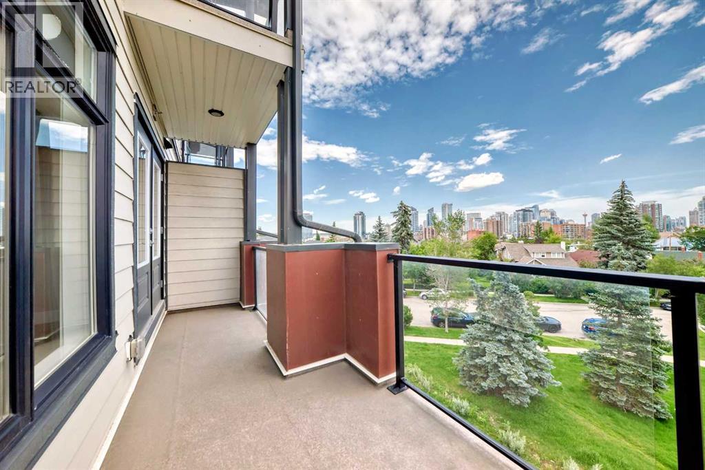 Single Family House Multi-level for Sale in    Avenue SW Scarboro Calgary 