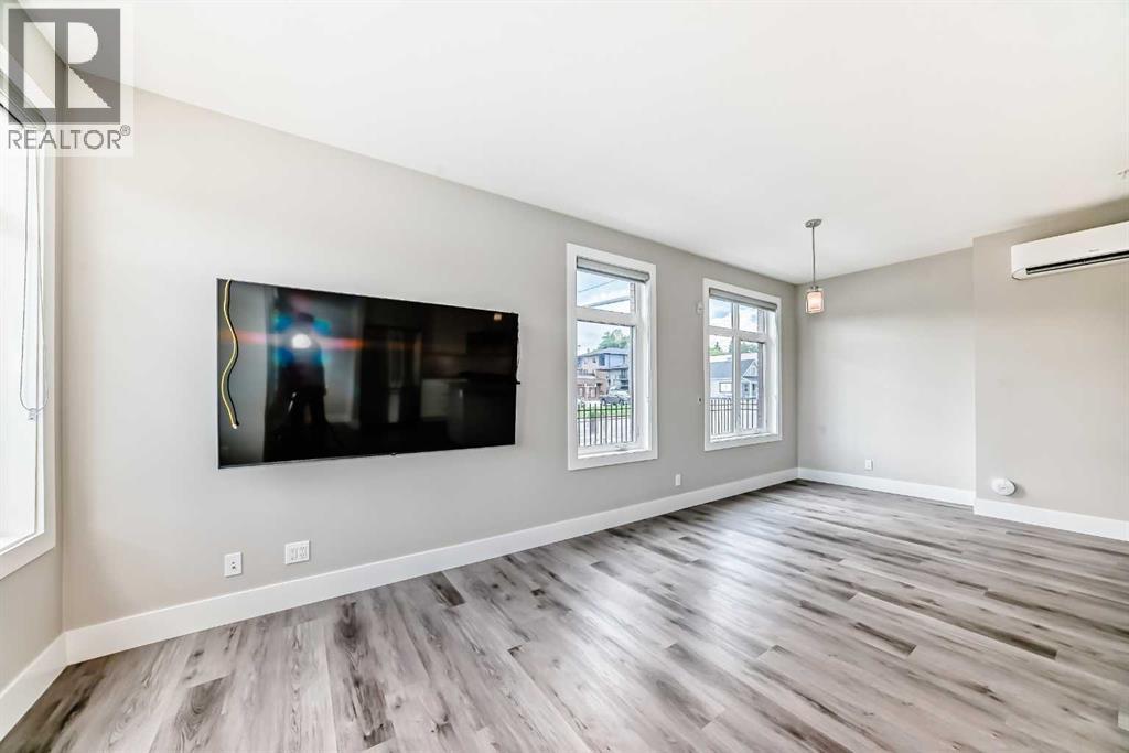 Single Family House Multi-level for Sale in    Avenue SW Scarboro Calgary 