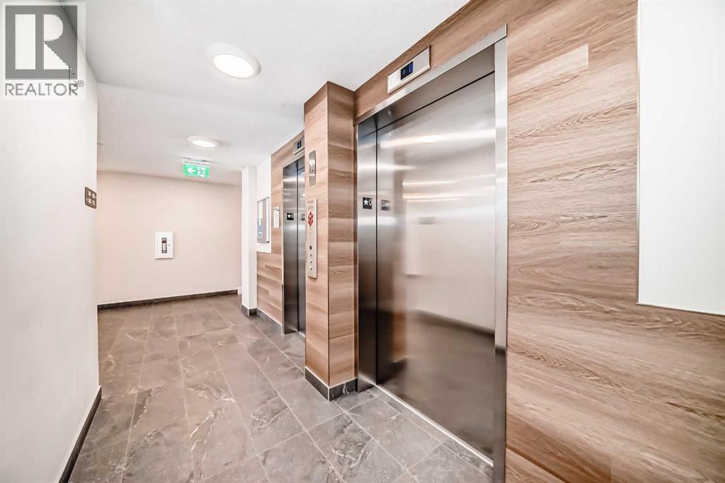 Single Family House Multi-level for Sale in    Avenue SW Scarboro Calgary 