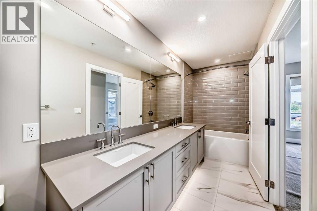 Single Family House Multi-level for Sale in    Avenue SW Scarboro Calgary 