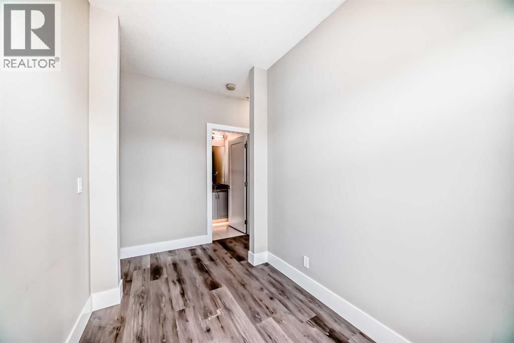 Single Family House Multi-level for Sale in    Avenue SW Scarboro Calgary 