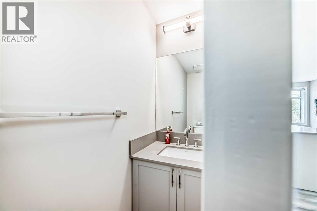 Single Family House Multi-level for Sale in    Avenue SW Scarboro Calgary 