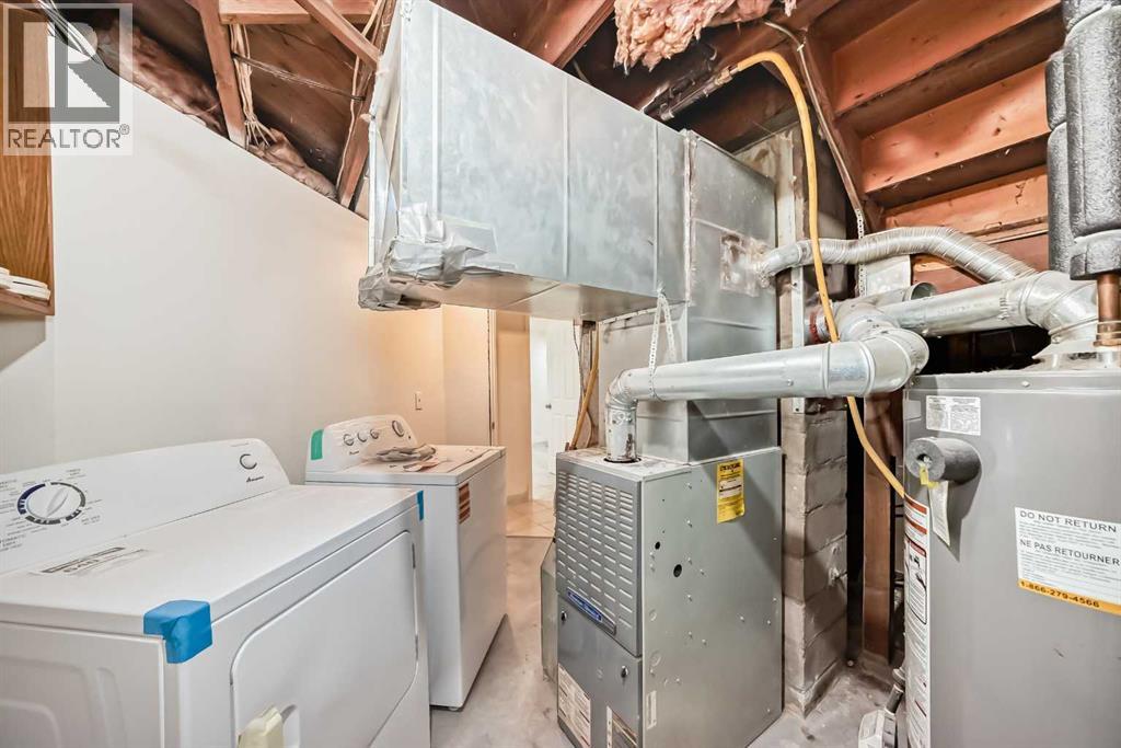 Single Family House Bi-level for Sale in  Centre Street NE Thorncliffe Calgary 