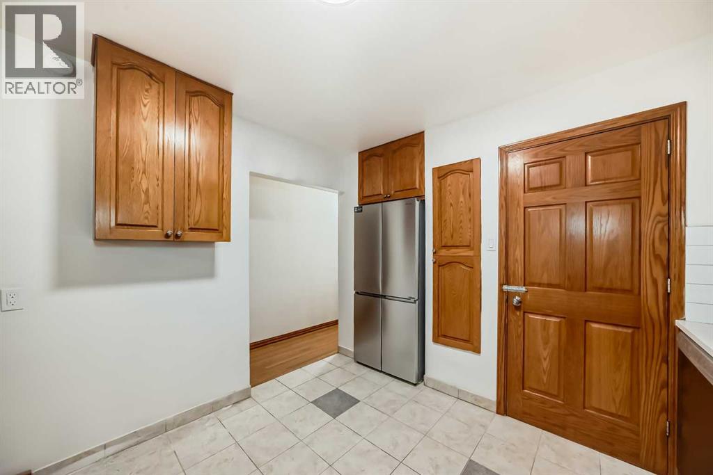 Single Family House Bi-level for Sale in  Centre Street NE Thorncliffe Calgary 