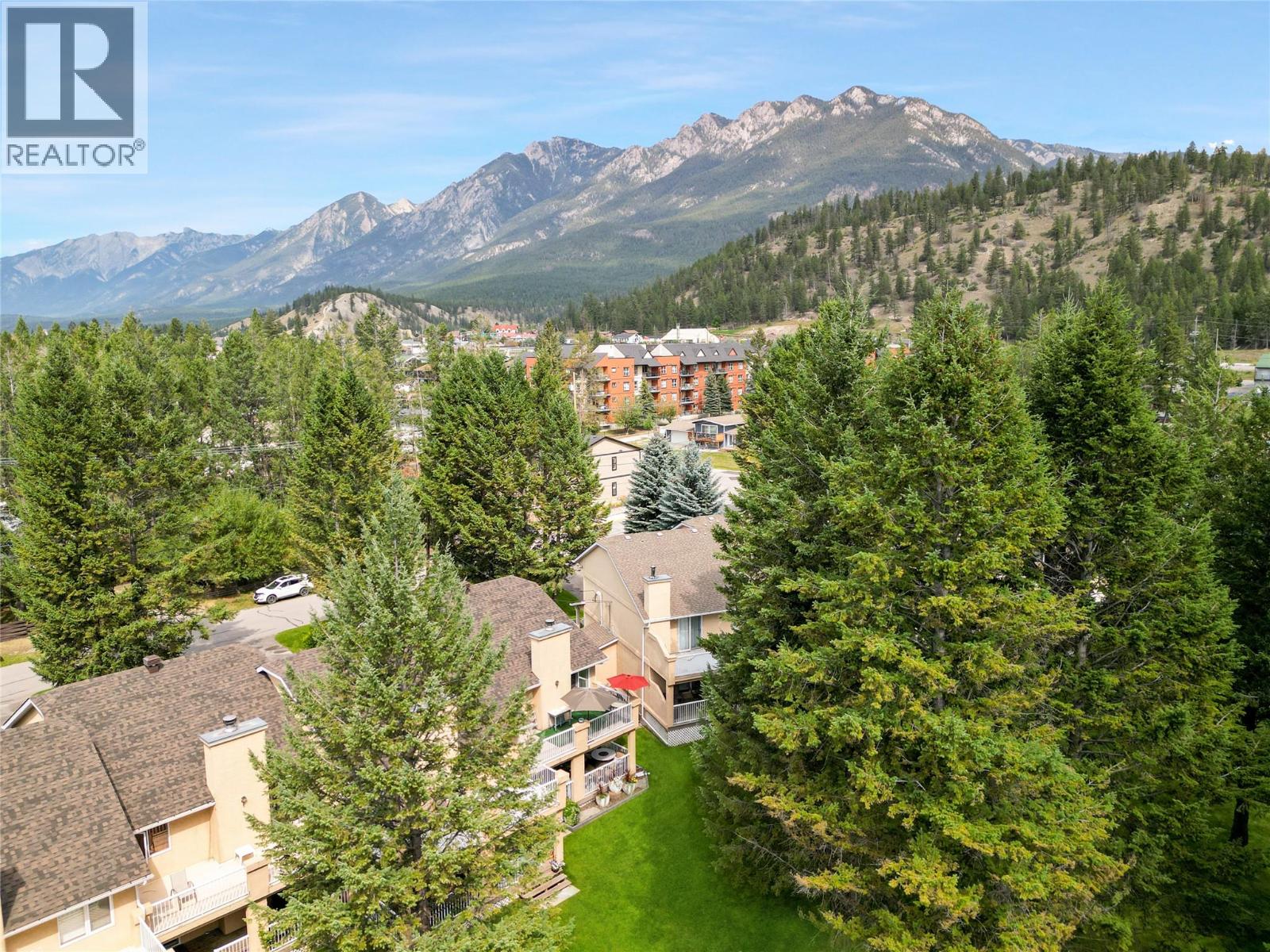 4850 MCKAY Street, Radium Hot Springs - Exteriors - Full Complex View - Photo 3