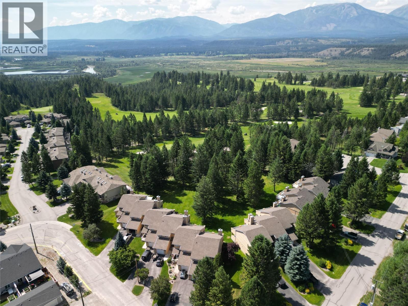 4850 MCKAY Street, Radium Hot Springs - Exteriors - Full Complex View, Drone/Aerial View - Photo 7