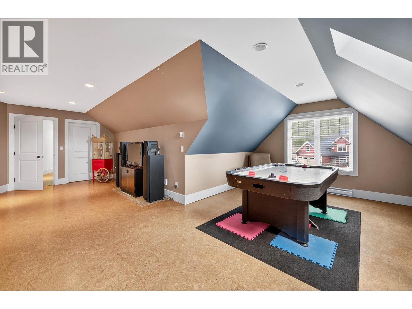 2935 CHEAKAMUS PLACE - 53