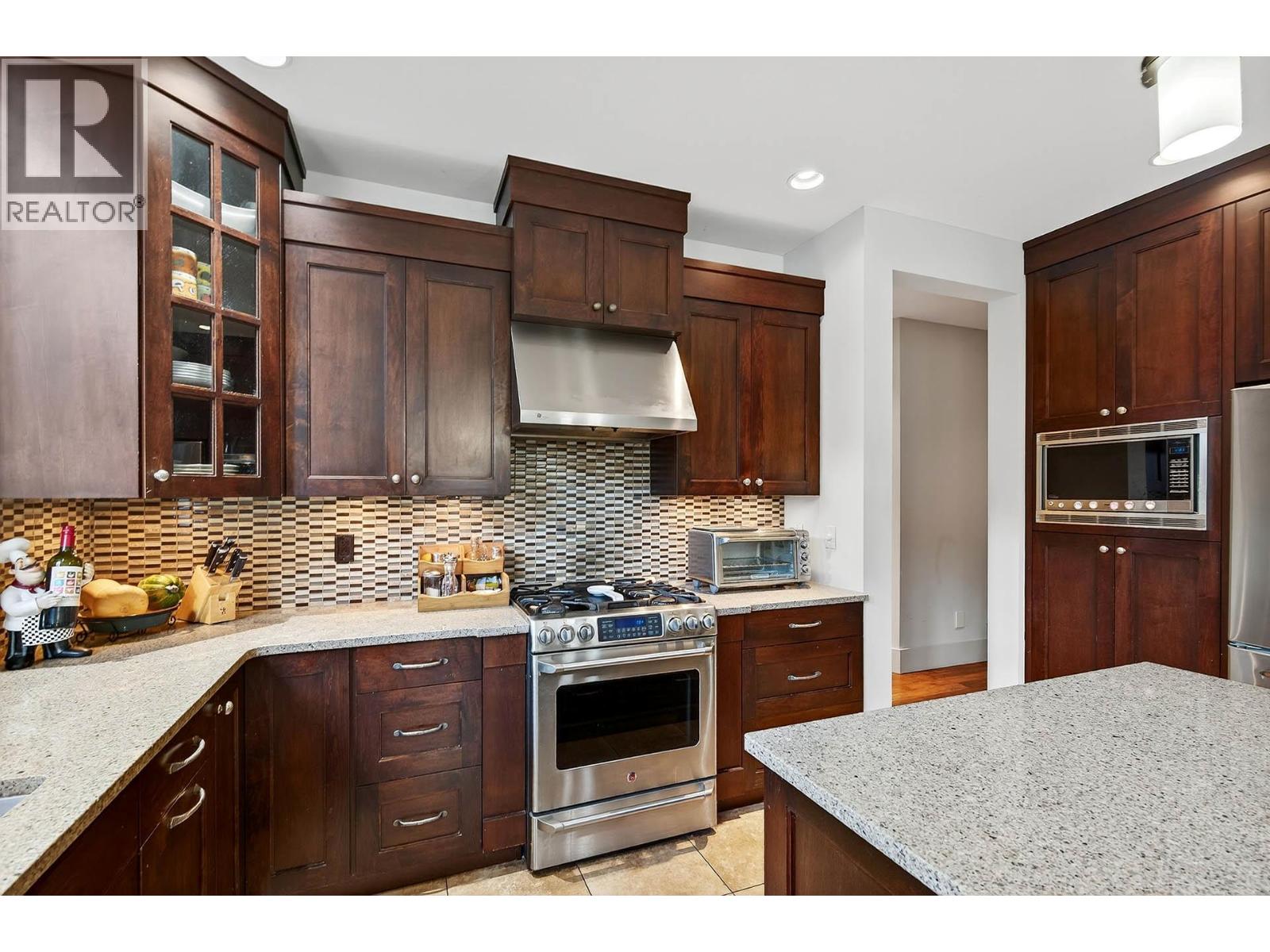 2935 CHEAKAMUS PLACE - 9