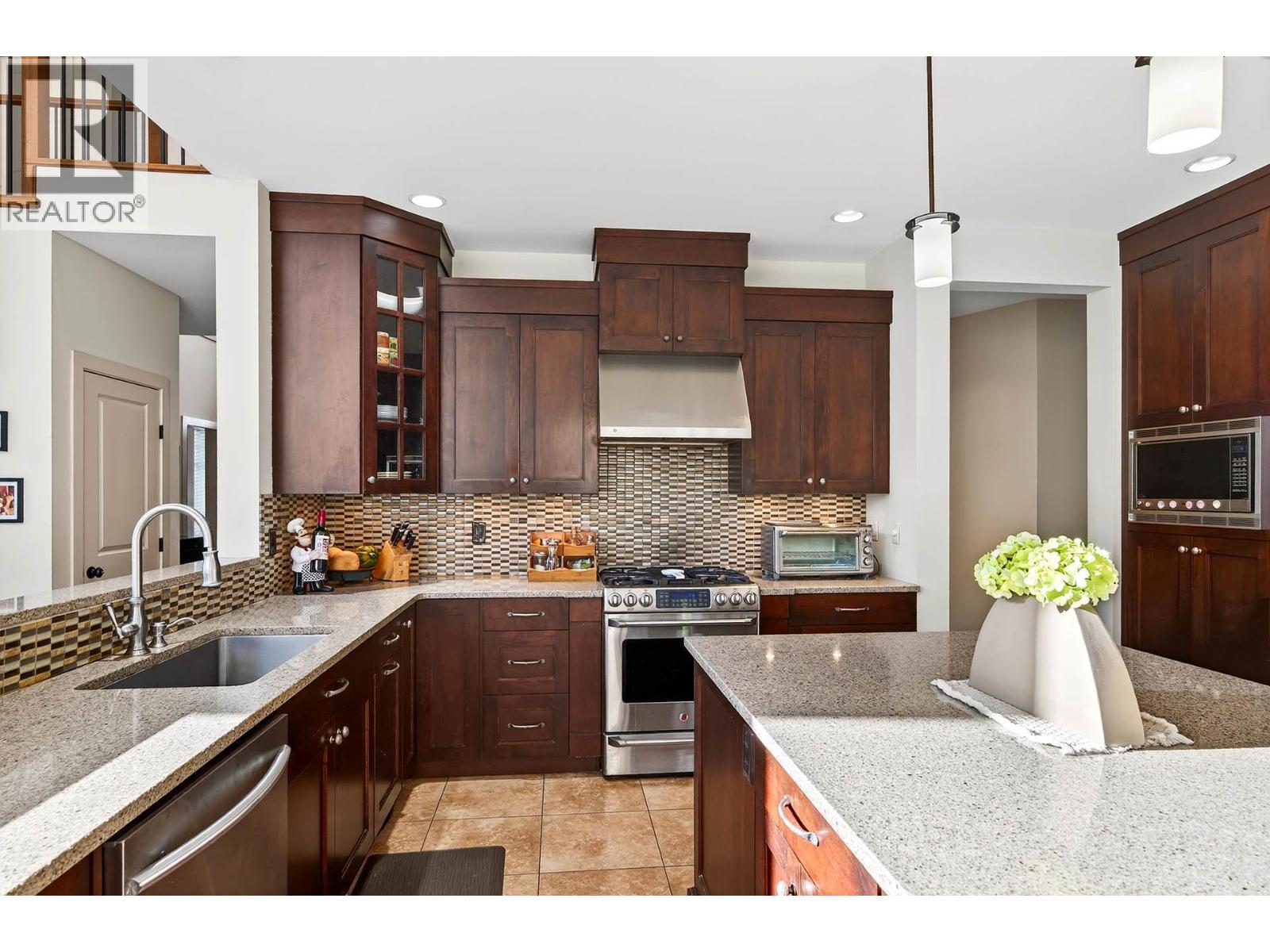 2935 CHEAKAMUS PLACE - 13