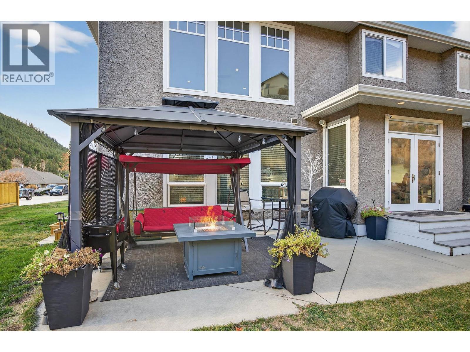 2935 CHEAKAMUS PLACE - 39