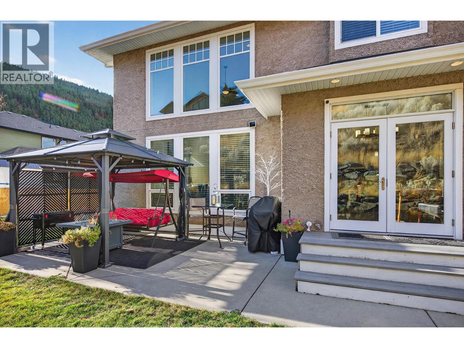 2935 CHEAKAMUS PLACE - 40