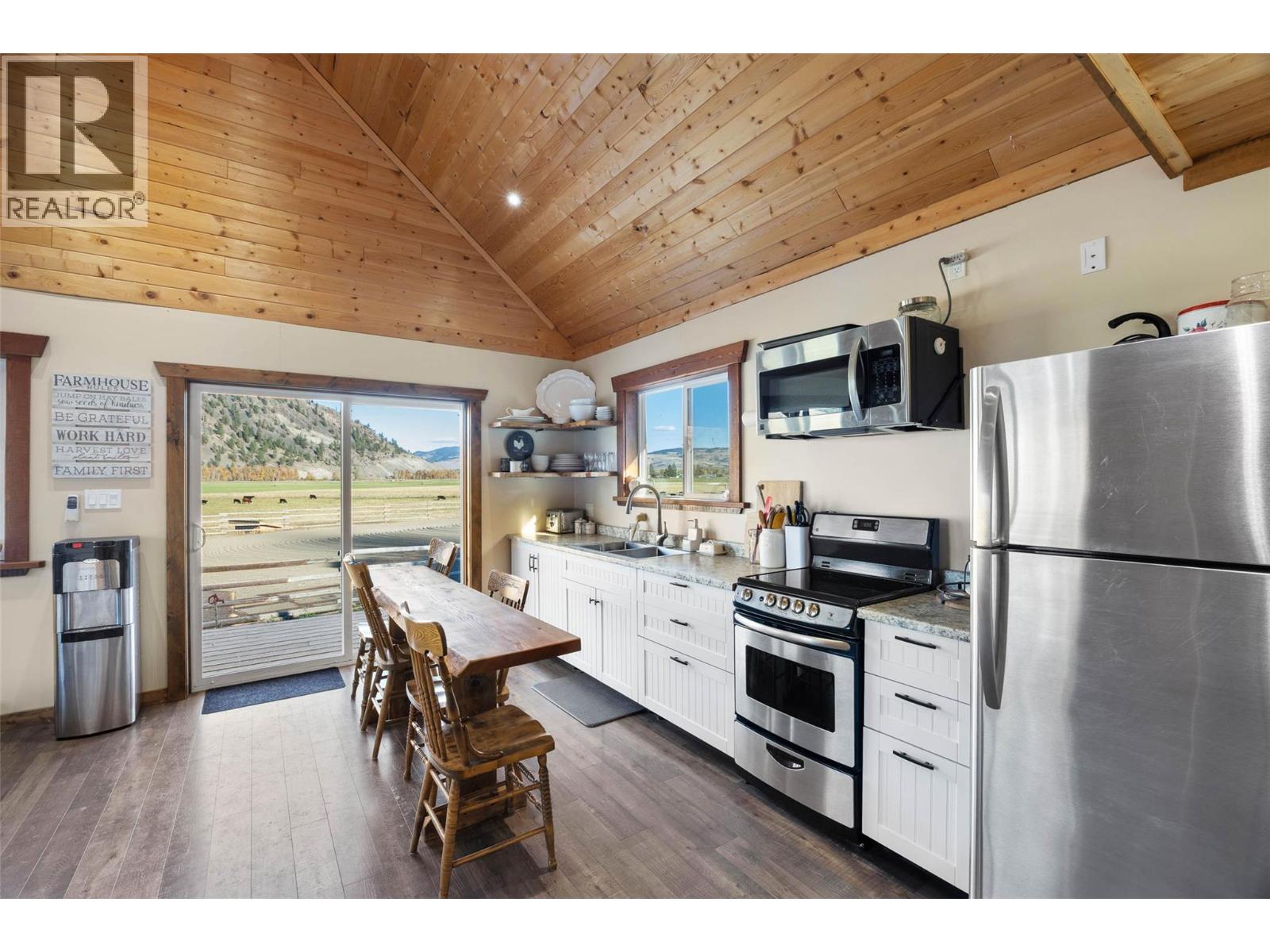  281 Lindley Creek Road, Merritt