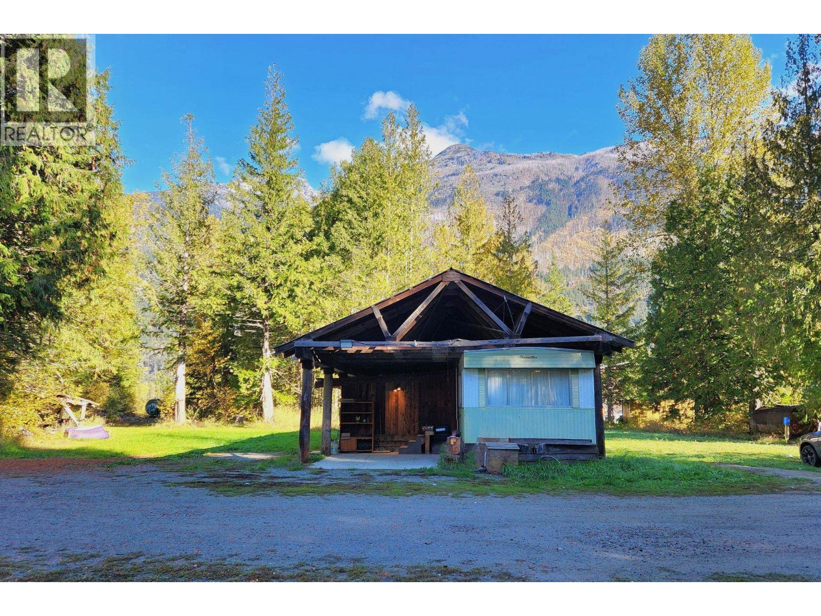 9304 UPPER LILLOOET RIVER FSR, Pemberton