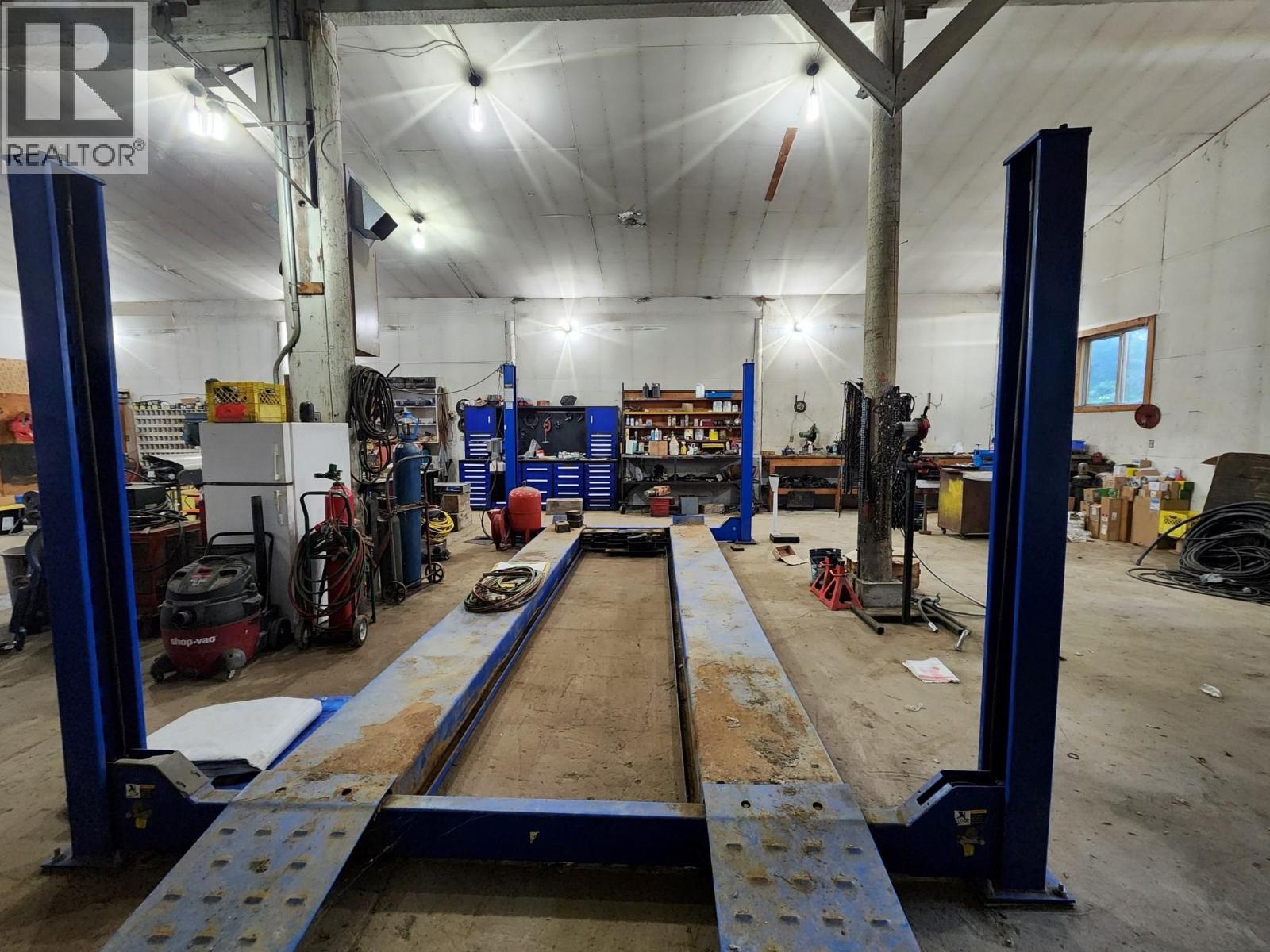 9304 UPPER LILLOOET RIVER FSR, Pemberton