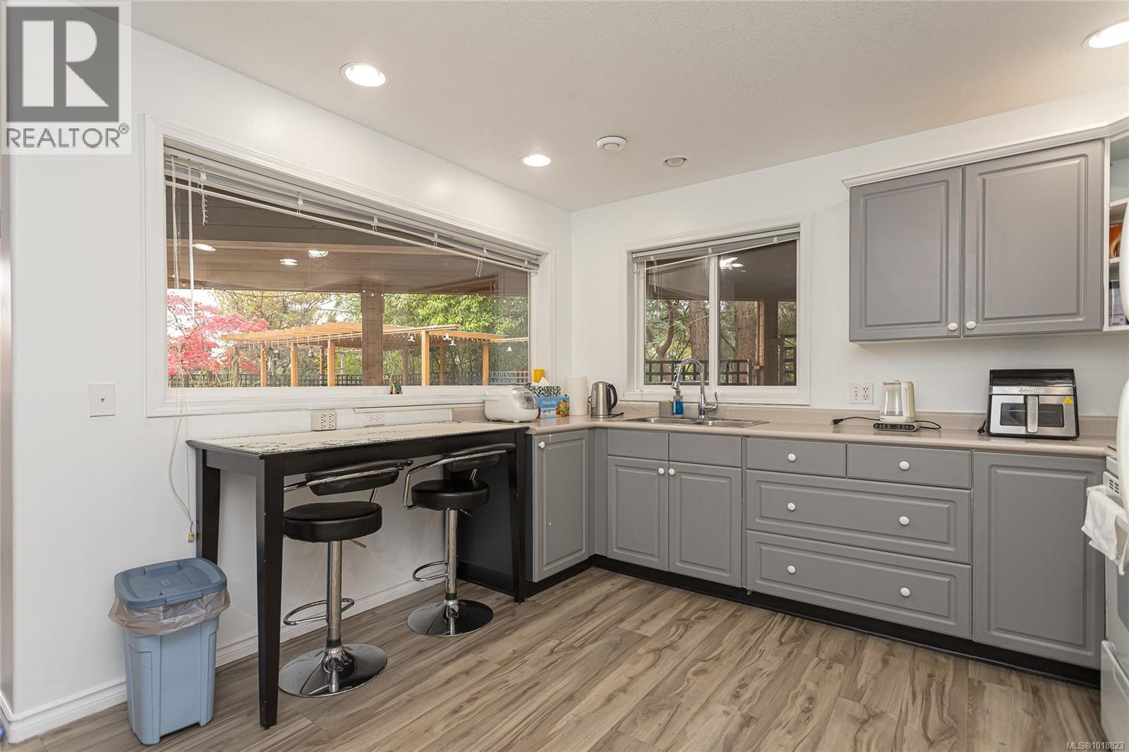 2375 GLENELLEN PL - 40