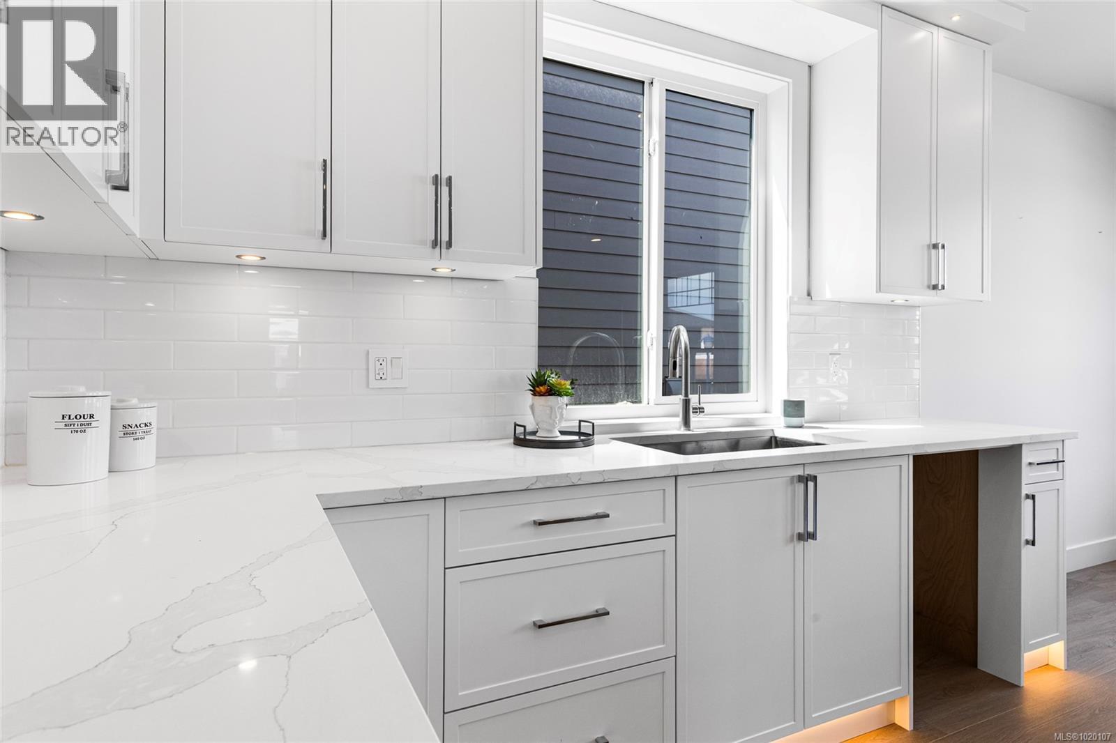 772 Plover Crt, Langford