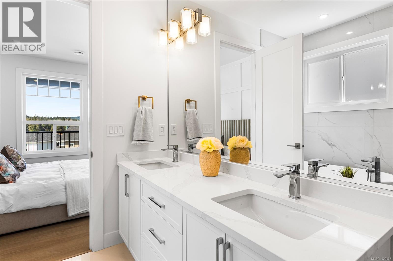 772 Plover Crt, Langford