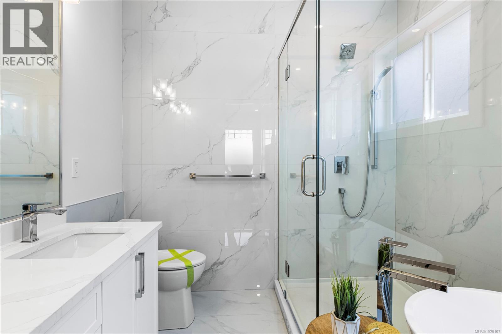 772 Plover Crt, Langford