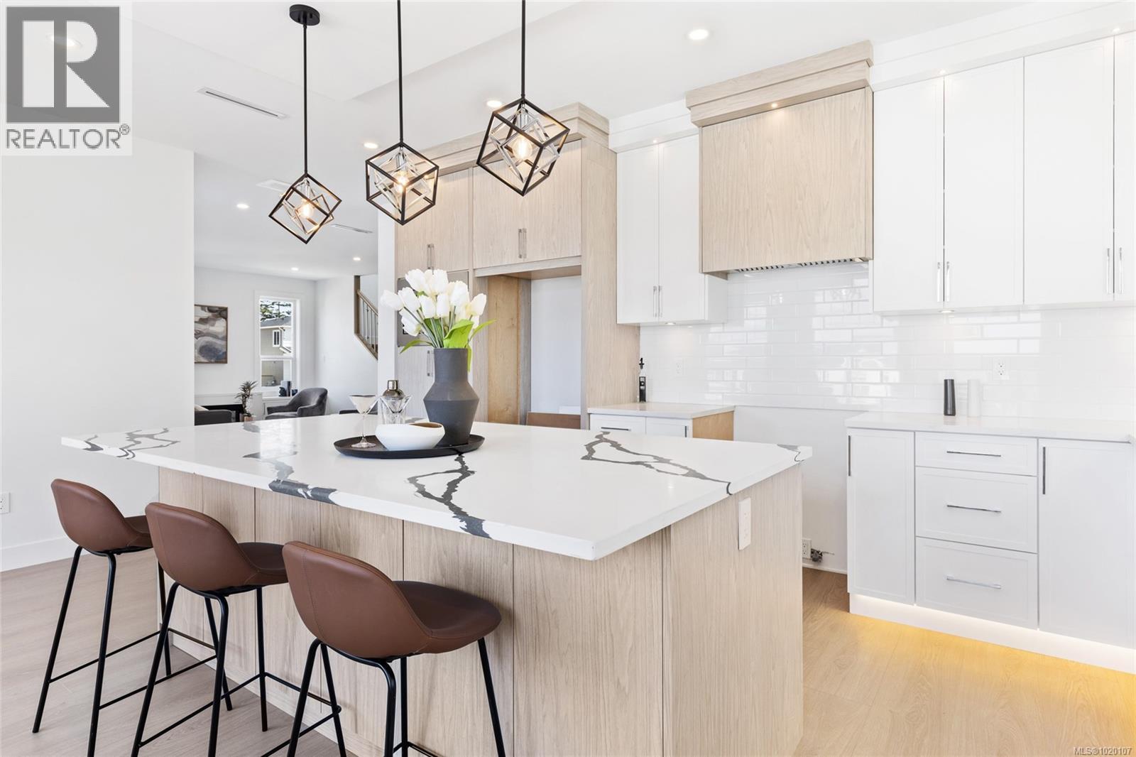 772 Plover Crt, Langford