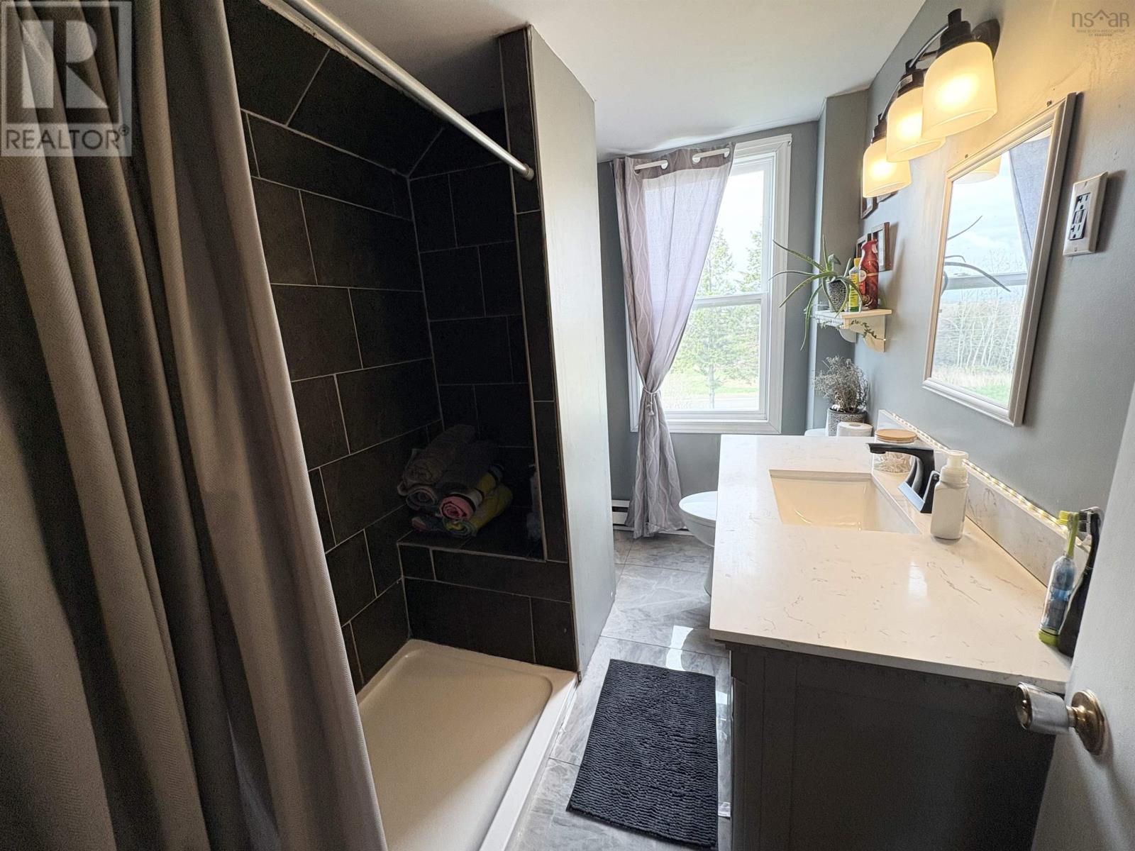 Property 28 of 40 of 10250 Highway 4