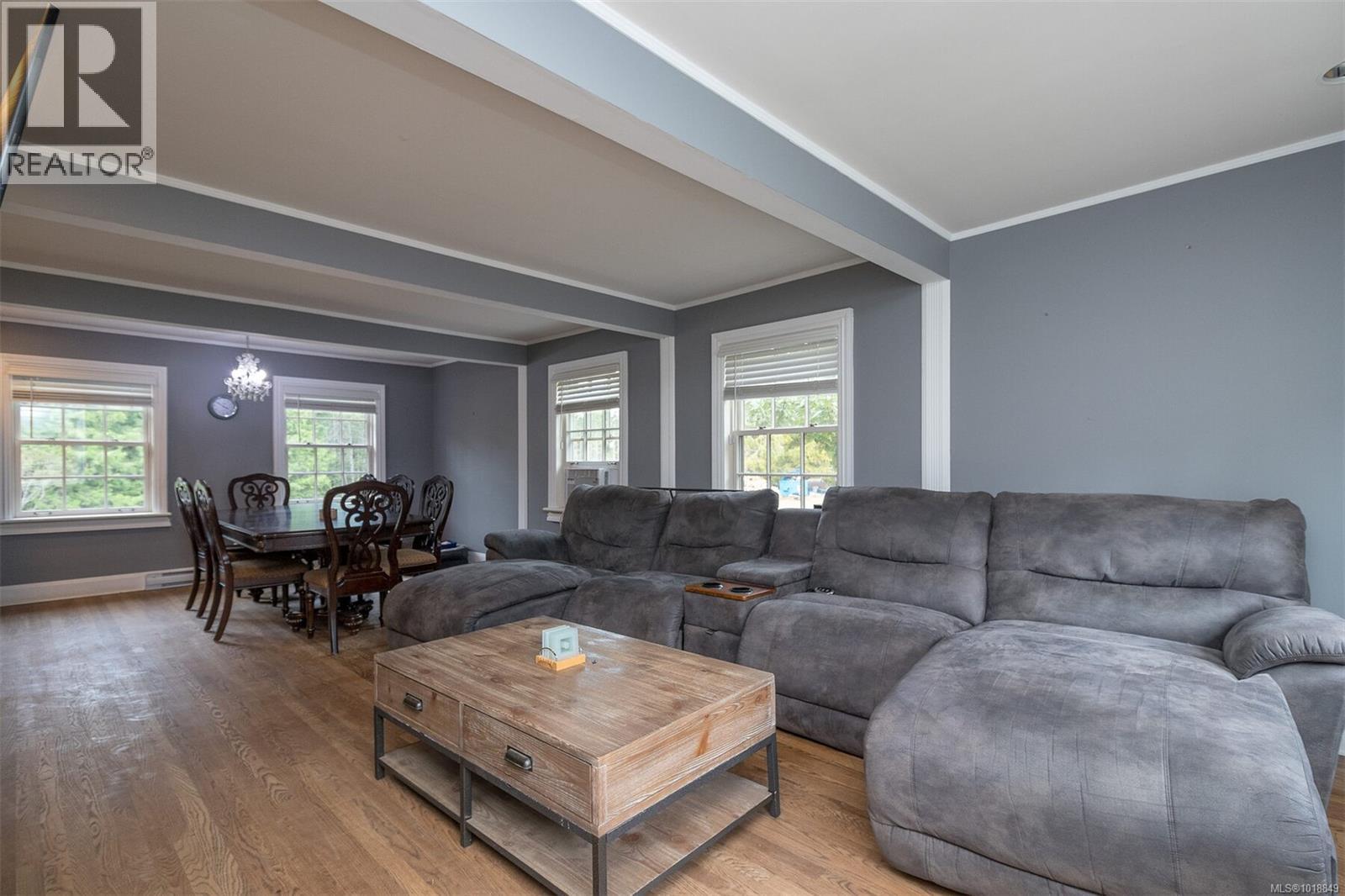 285 Polegate Rd, Qualicum Beach