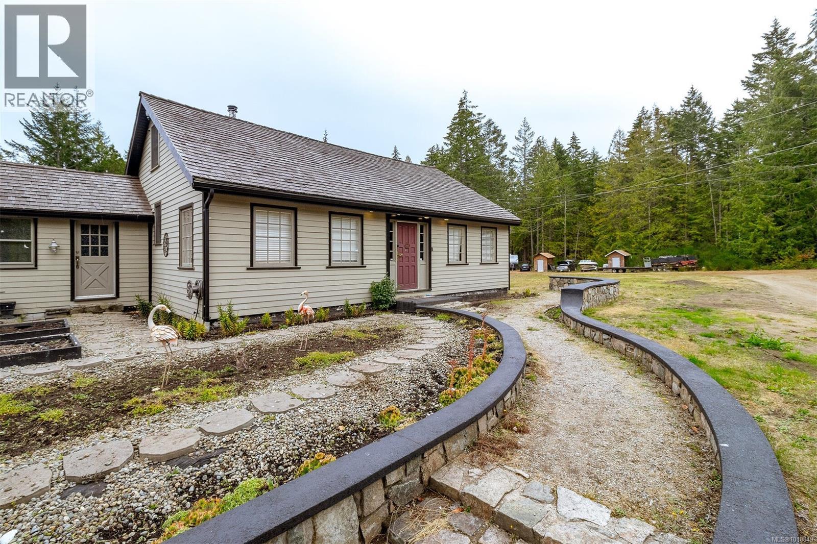 285 Polegate Rd, Qualicum Beach