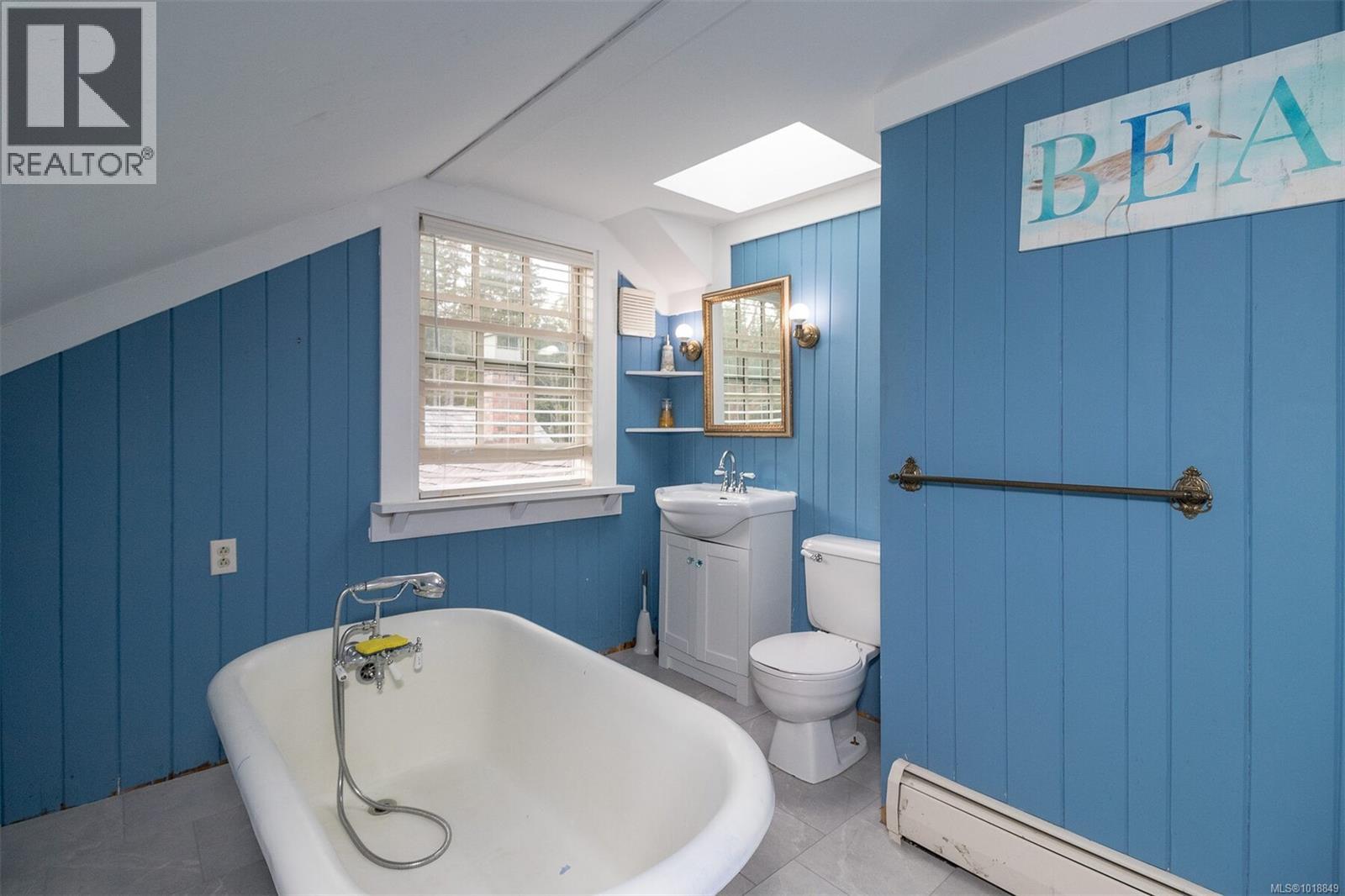 285 Polegate Rd, Qualicum Beach