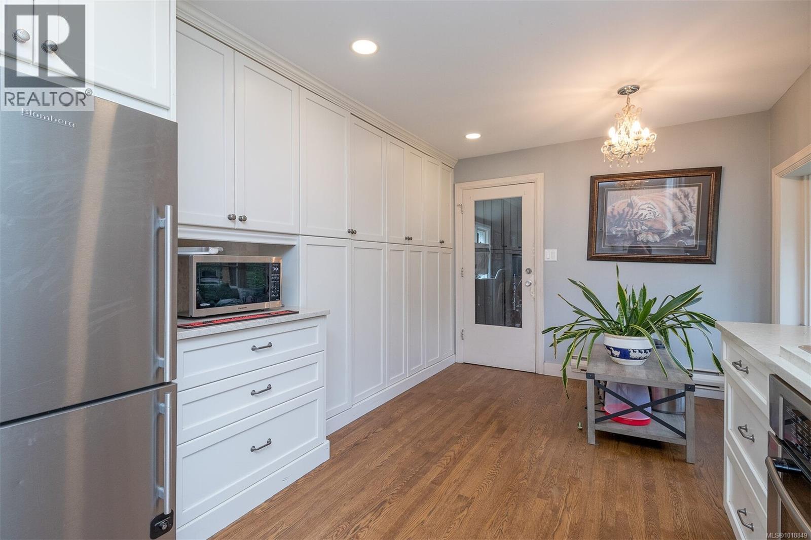 285 Polegate Rd, Qualicum Beach