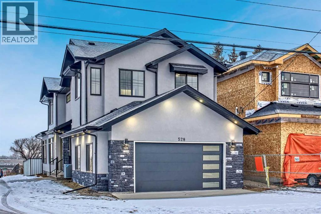 Single Family House for Sale in   Avenue NE Winston Heights/Mountview Calgary 