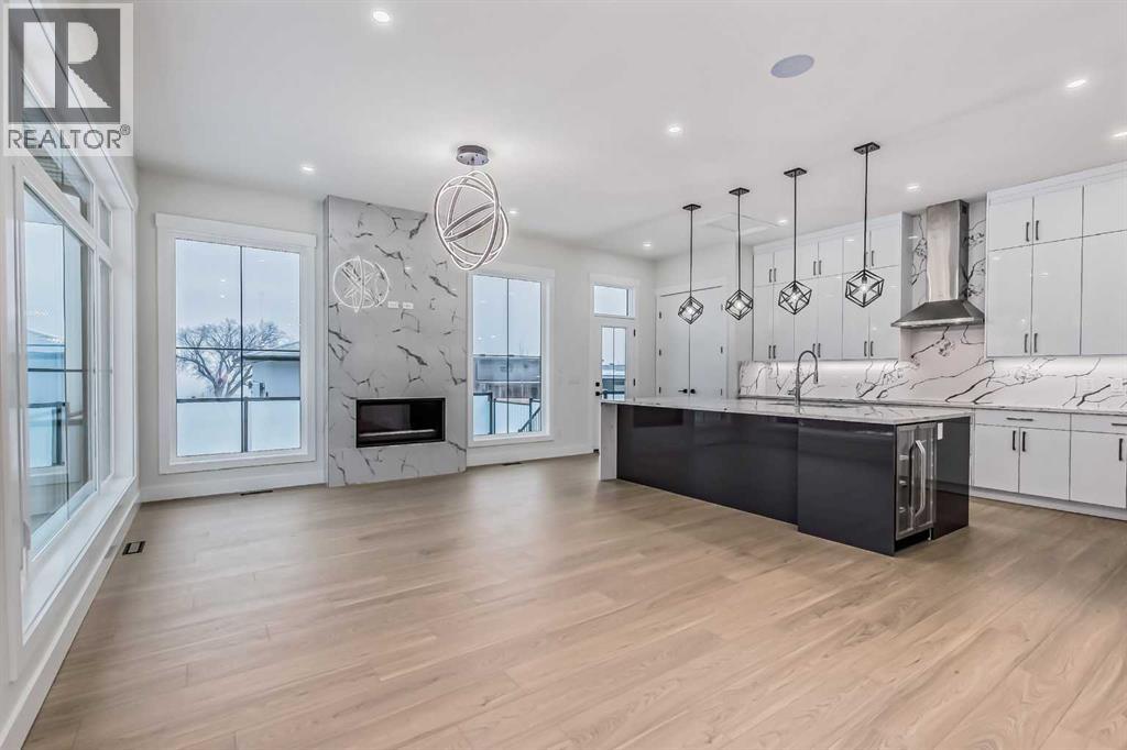 Single Family House for Sale in   Avenue NE Winston Heights/Mountview Calgary 