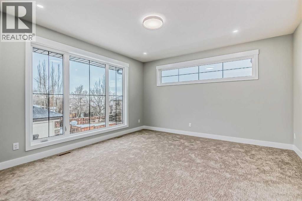 Single Family House for Sale in   Avenue NE Winston Heights/Mountview Calgary 