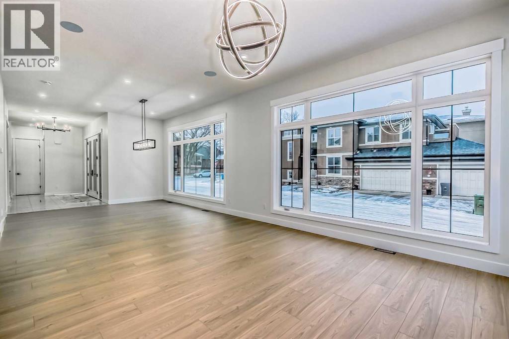 Single Family House for Sale in   Avenue NE Winston Heights/Mountview Calgary 