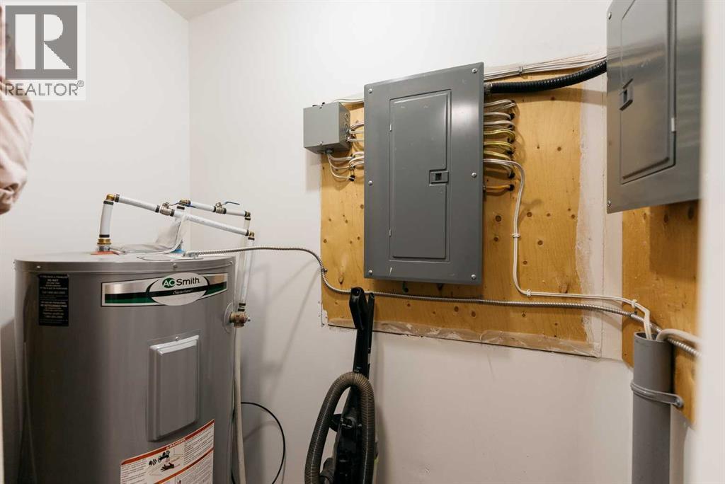 Single Family House Bungalow for Sale in   Avenue Rosedale Stettler 