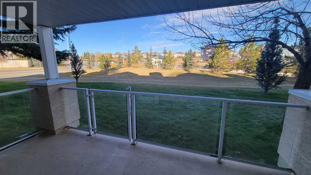 Single Family House for Sale in   Simcoe Boulevard SW Signal Hill Calgary 