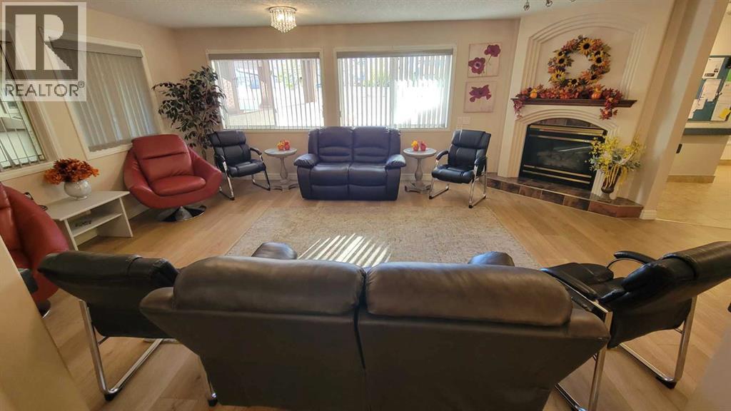 Single Family House for Sale in   Simcoe Boulevard SW Signal Hill Calgary 