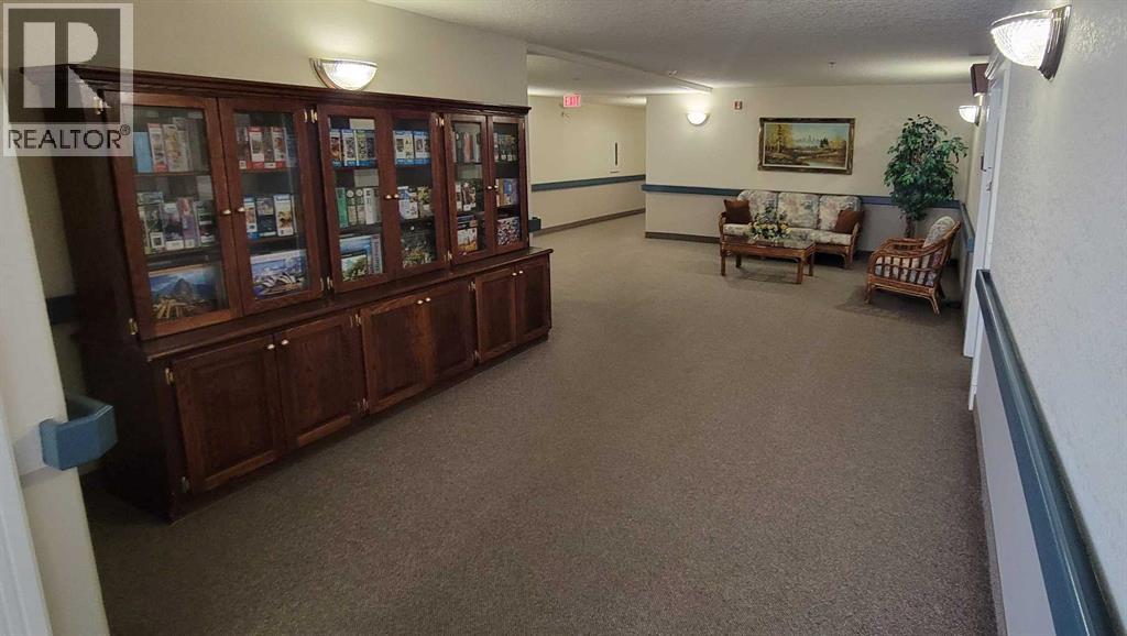 Single Family House for Sale in   Simcoe Boulevard SW Signal Hill Calgary 